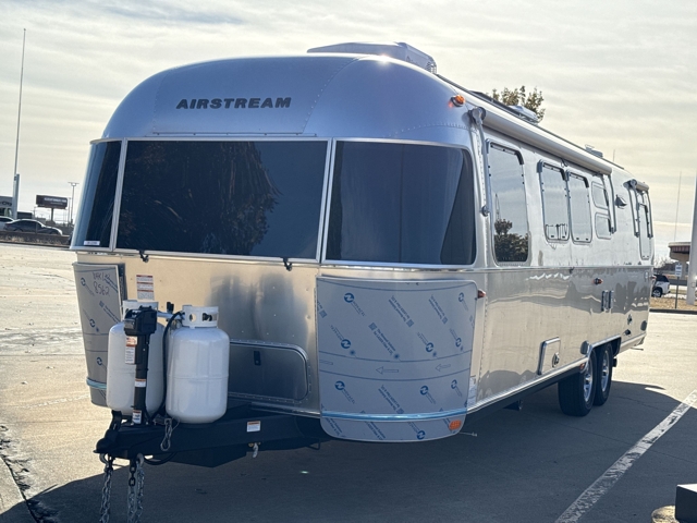 2026 Airstream Flying Cloud 30FB Bunk Queen — photo 5 of 8
