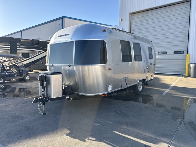 2026 Airstream Bambi 20FB — photo 5 of 8