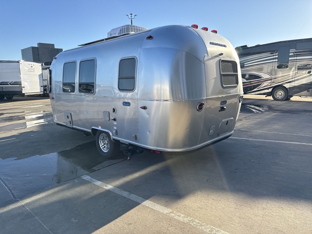 2026 Airstream Bambi 20FB — photo 6 of 8