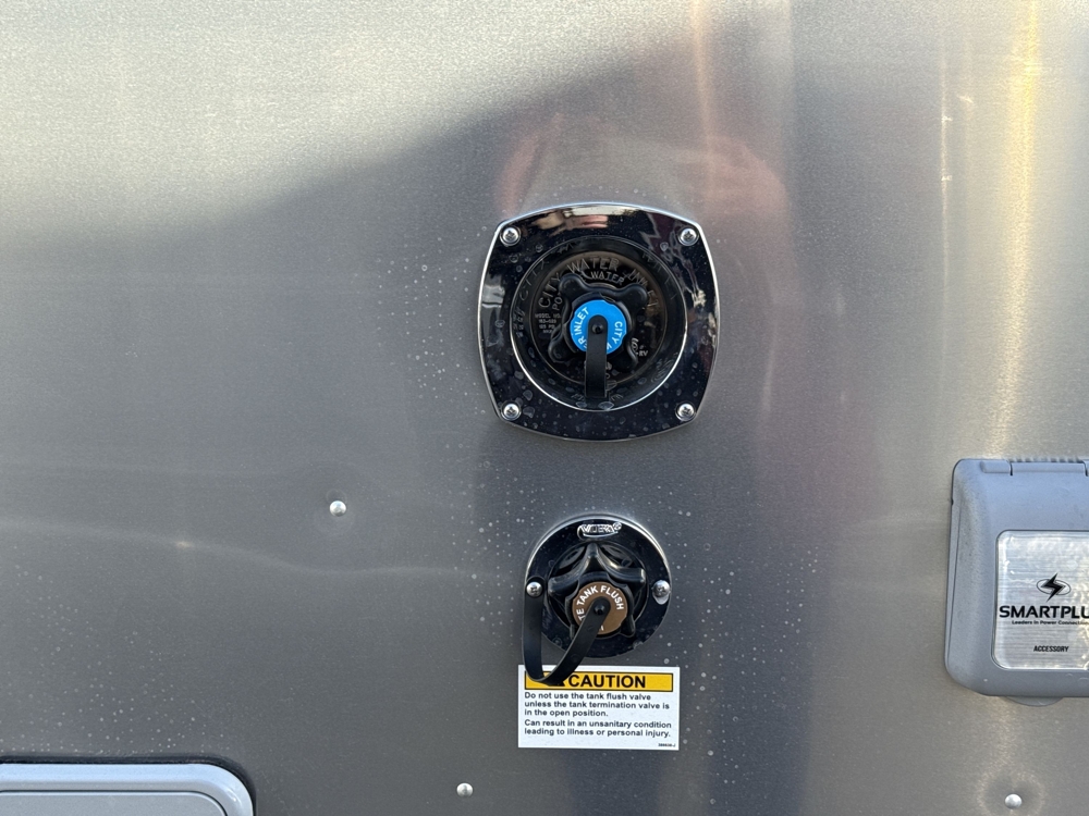 water-center-convenience-station