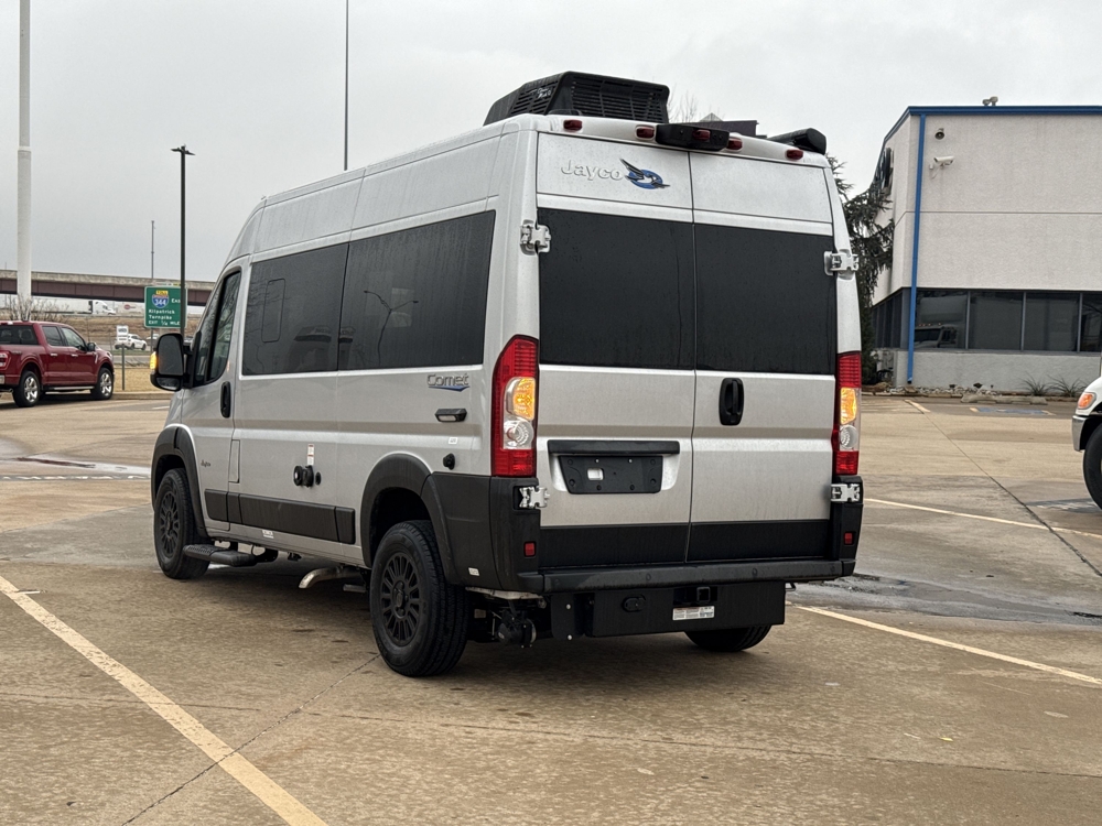 2026 Jayco Comet 18C — photo 7 of 8
