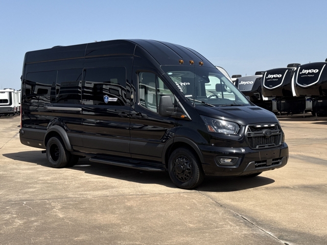 2027 Thor Freedom Mover PX10 Awd — photo 1 of 8