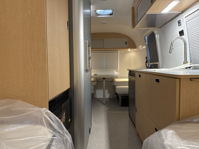 2026 Airstream World Traveler 22RB — photo 2 of 8