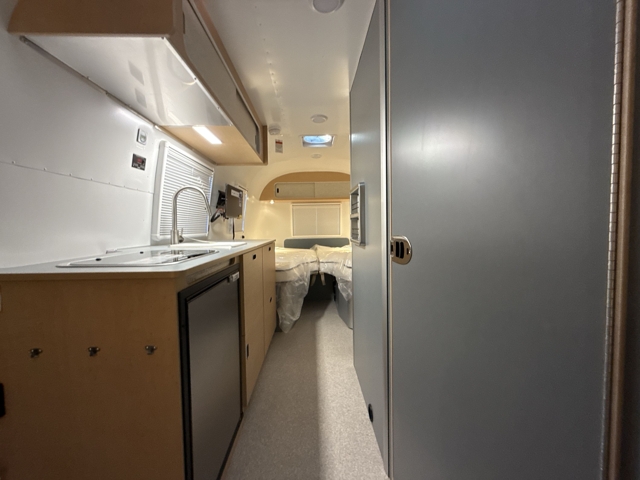 2026 Airstream World Traveler 22RB — photo 3 of 8