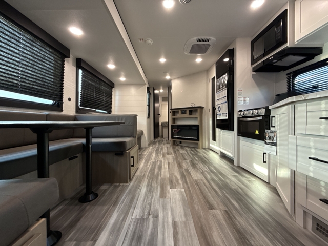 2026 Jayco Jay Flight SLX 295TBS — photo 3 of 8