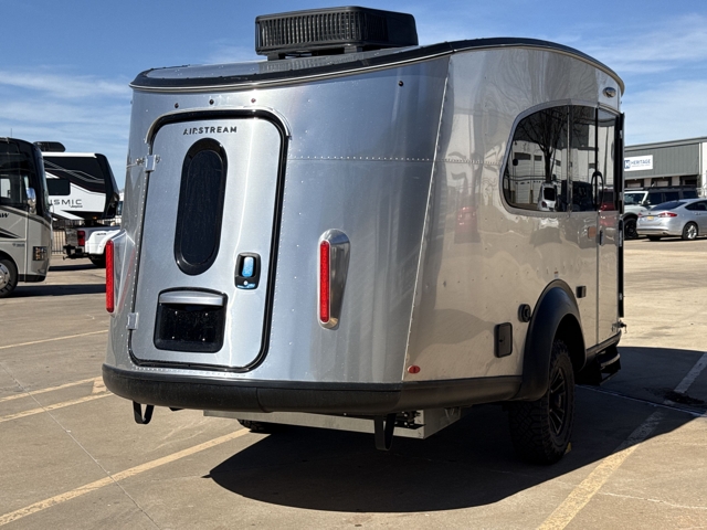 2026 Airstream Basecamp 20XE — photo 7 of 8