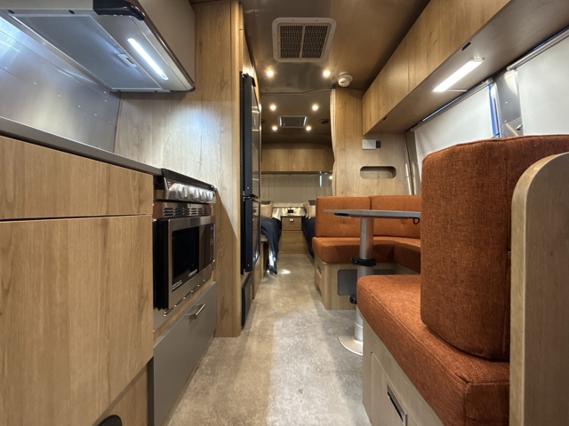 2025 Airstream Trade Wind 23FB Twin — photo 2 of 8