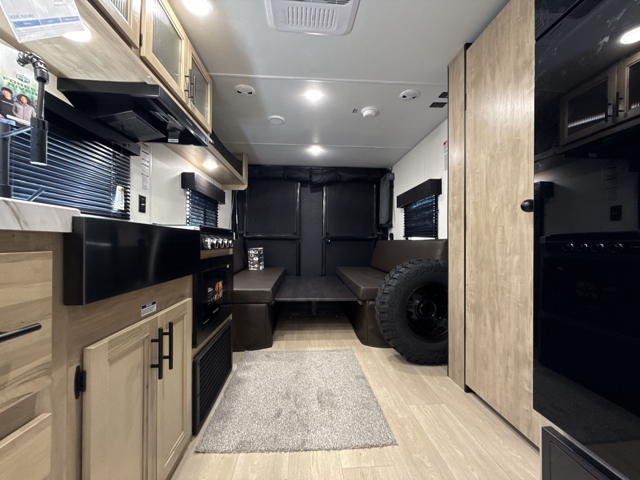 2026 Forest River Grey Wolf 22RR — photo 4 of 8