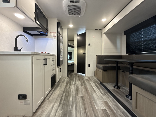 2026 Jayco Jay Flight SLX 197MB — photo 3 of 8