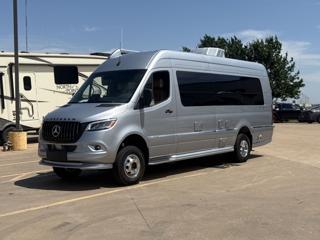 2026 Airstream Interstate 24GL — photo 5 of 8