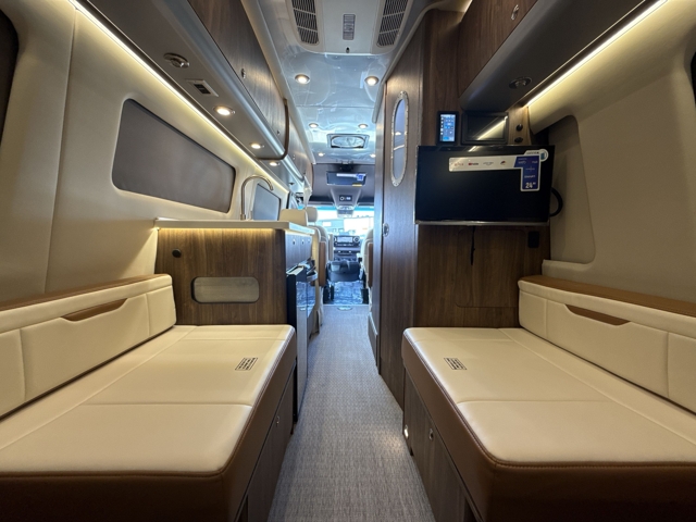 2026 Airstream Interstate 24GL — photo 3 of 8