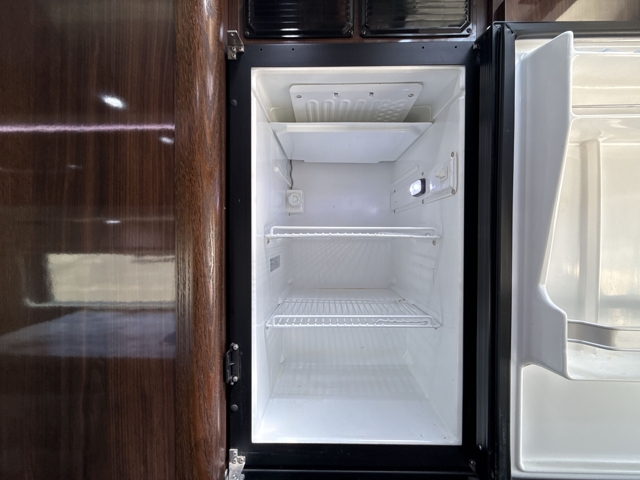 2016 Airstream Interstate Ext Lounge Twin — photo 8 of 8