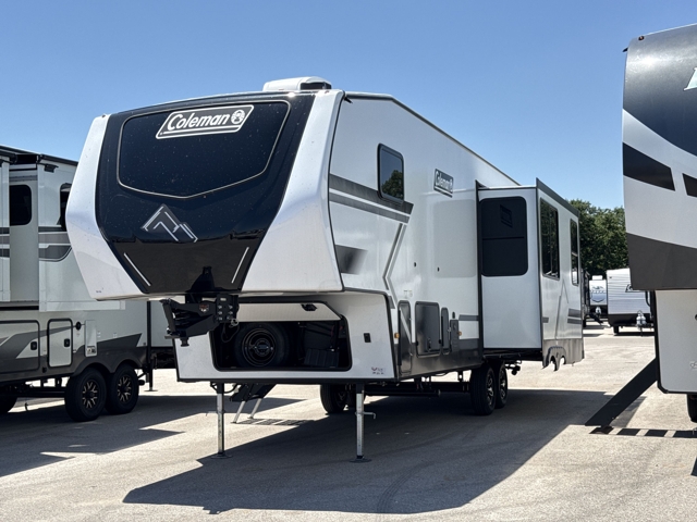 2026 Keystone Coleman Legacy 2800SUNDECK — photo 6 of 8