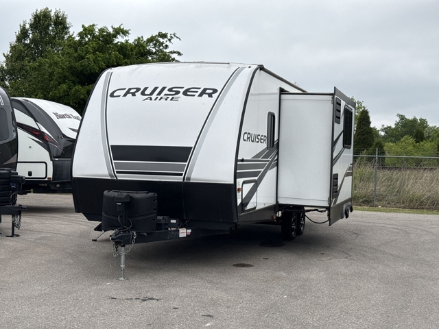 2022 Crossroads Cruiser Aire 22BH — photo 5 of 8