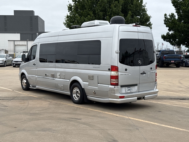 2015 Airstream Interstate 3500 Lounge — photo 6 of 8