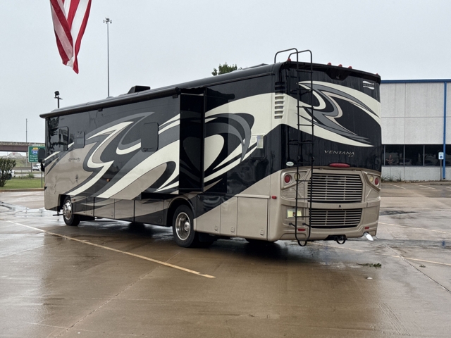 2015 Newmar Ventana LE 3812 — photo 6 of 8