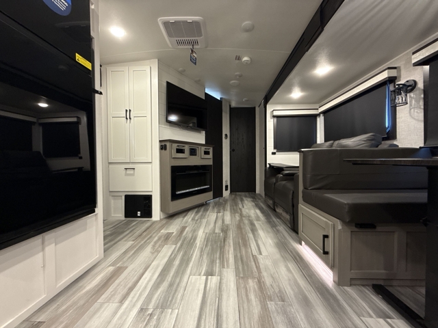 2024 Jayco White Hawk 26FK — photo 3 of 8