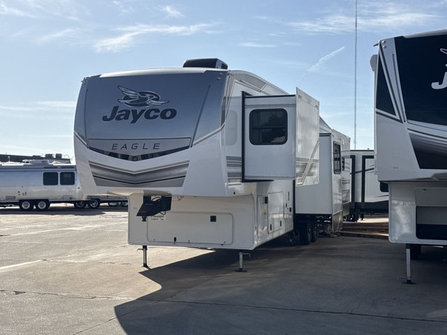 2027 Jayco Eagle 355MBQS — photo 6 of 8
