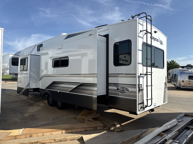 2027 Jayco Eagle 355MBQS — photo 7 of 8