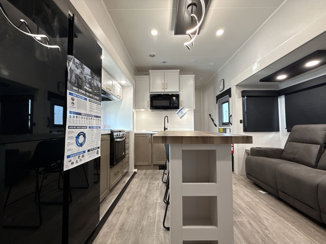 2027 Jayco Eagle 367TBTS — photo 4 of 8
