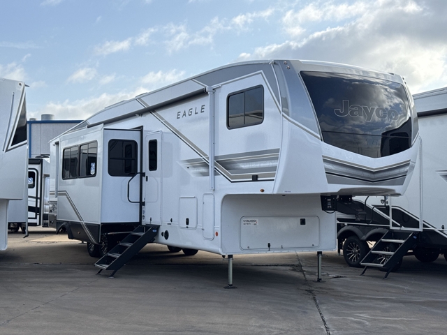 2027 Jayco Eagle 367TBTS — photo 1 of 8