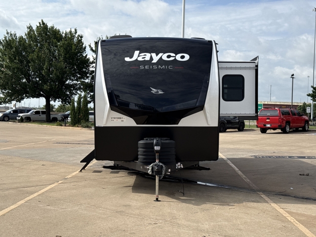 2027 Jayco Seismic 214 — photo 4 of 8