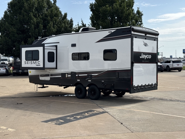 2027 Jayco Seismic 214 — photo 6 of 8