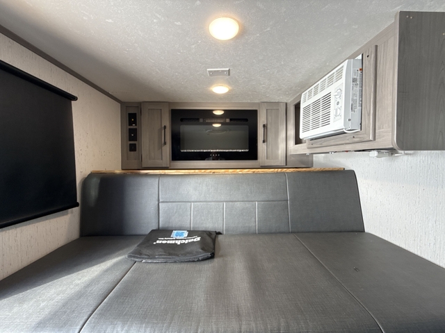 2023 Coleman Coleman Rubicon 1400BH — photo 4 of 8