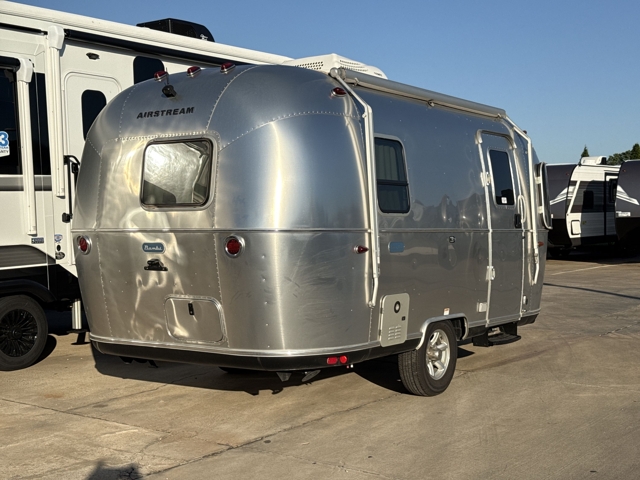 2024 Airstream Bambi 19CB — photo 8 of 8
