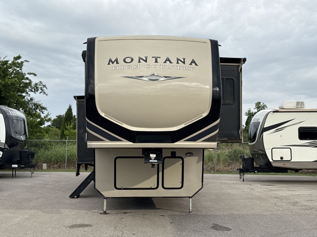 2018 Keystone Montana High Country 365BH — photo 5 of 8