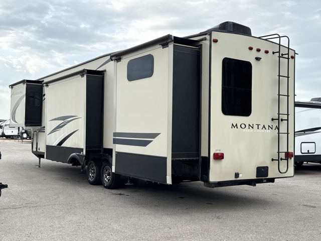 2018 Keystone Montana High Country 365BH — photo 7 of 8