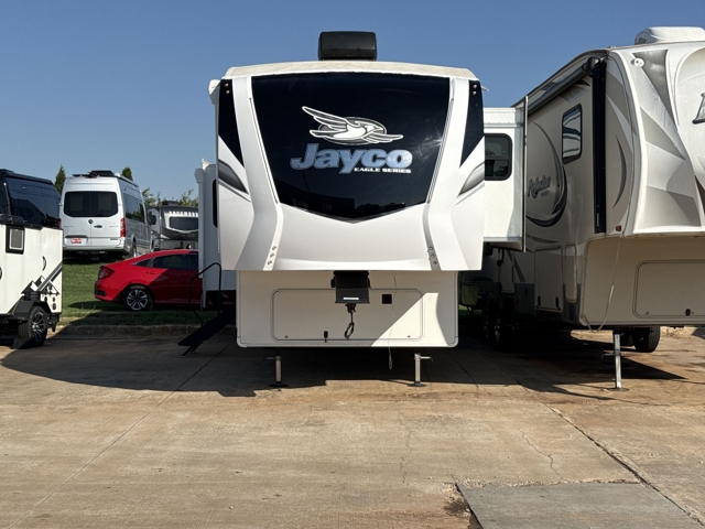 2022 Jayco Eagle 317RLOK — photo 5 of 8