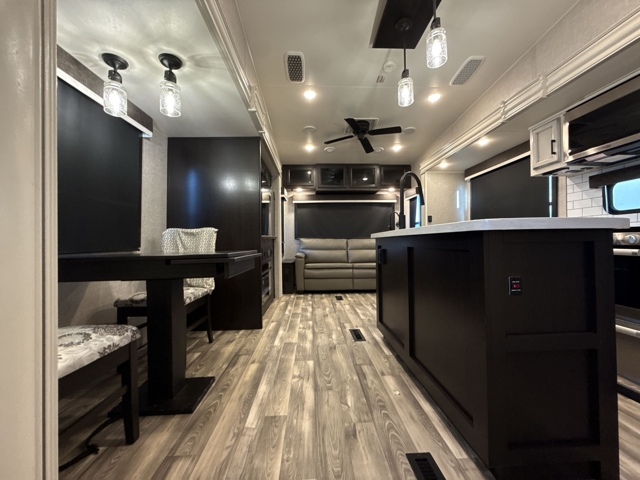 2022 Jayco Eagle 317RLOK — photo 3 of 8
