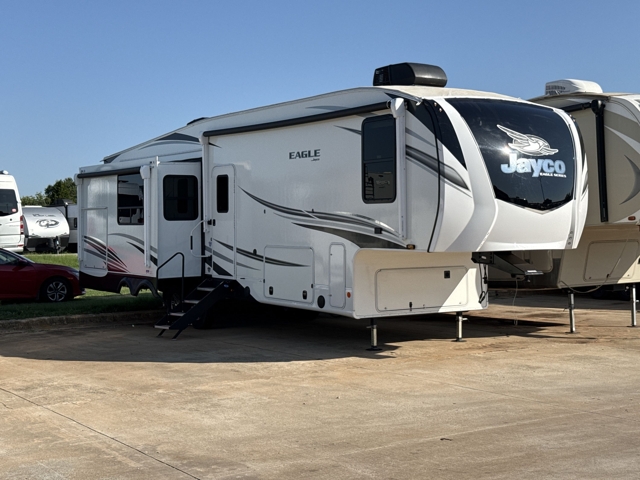 2022 Jayco Eagle 317RLOK — photo 1 of 8