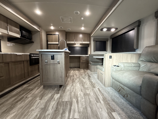 2021 Grand Design Imagine 2670MK — photo 2 of 8