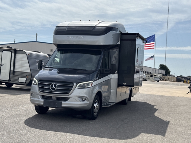 2020 Tiffin Wayfarer 25QW — photo 5 of 8