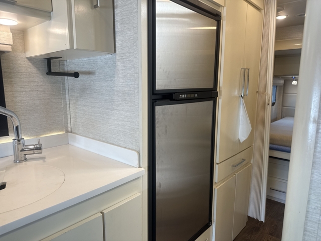 2020 Tiffin Wayfarer 25QW — photo 8 of 8