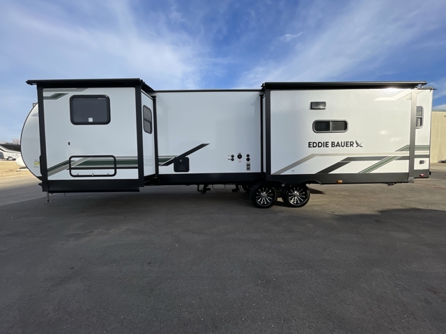 2025 Heartland Eddie Bauer Signature 3311RL — photo 7 of 8