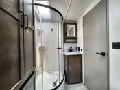 bathroom-2 thumbnail