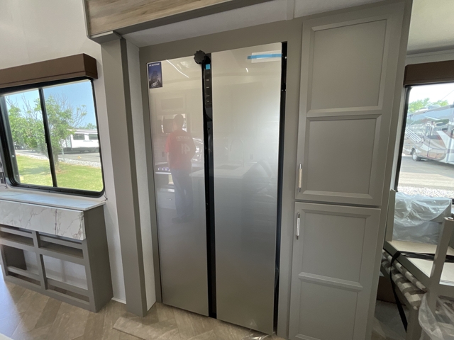 2025 Keystone Sprinter 3520RDS — photo 8 of 8