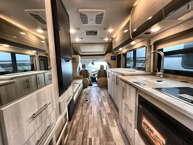 2023 Thor Compass 23TE — photo 4 of 8