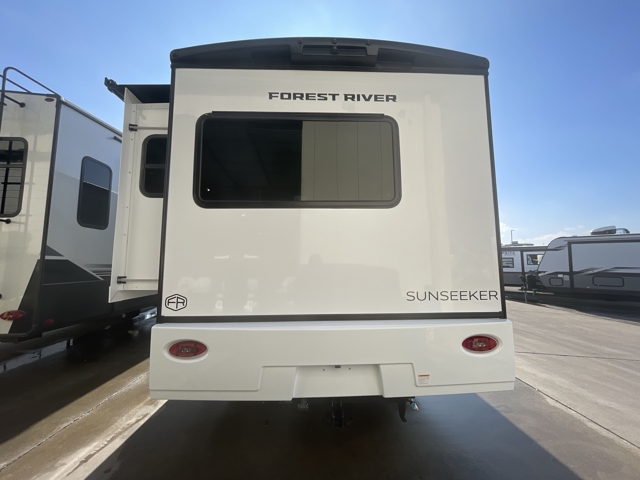 2026 Forest River Sunseeker 3050SF — photo 7 of 8