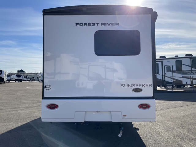 2026 Forest River Sunseeker LE 2350F — photo 7 of 8