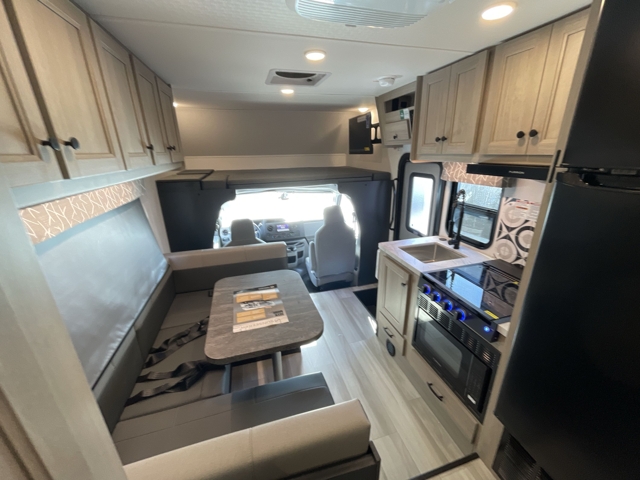 2026 Forest River Sunseeker LE 2350F — photo 3 of 8