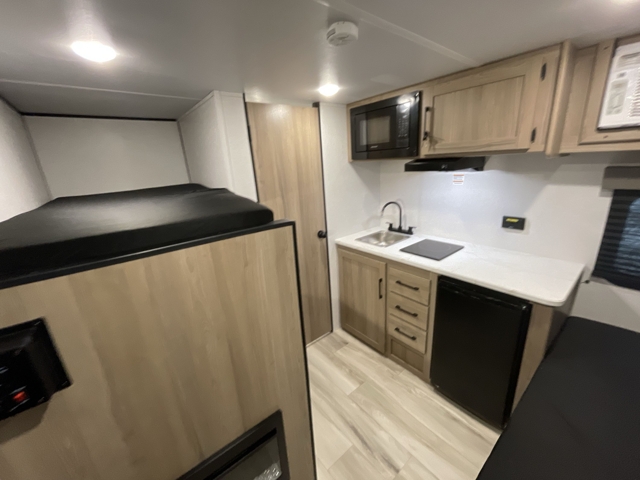 2026 Keystone Coleman 13B — photo 4 of 8