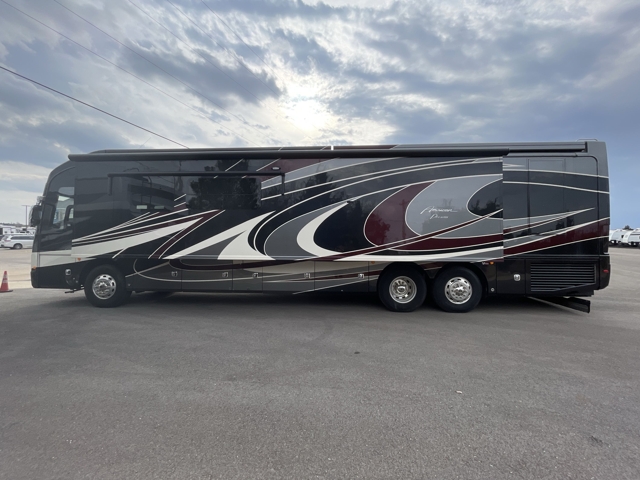 2019 American Coach Dream 45A — photo 7 of 8
