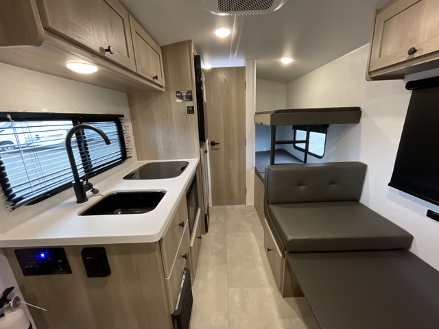 2026 Forest River Flagstaff E-pro E17LE — photo 4 of 8