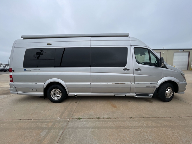 2016 Airstream Interstate Grand Tour Ext — photo 5 of 7