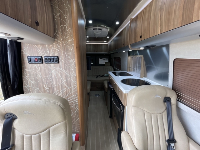 2016 Airstream Interstate Grand Tour Ext — photo 3 of 7
