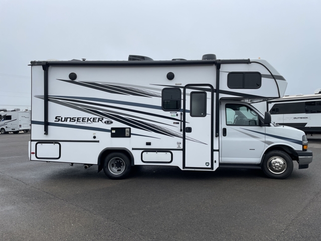 2024 Forest River Sunseeker LE 2250SC — photo 6 of 8